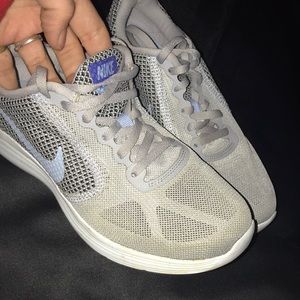 Nike Revolution 3